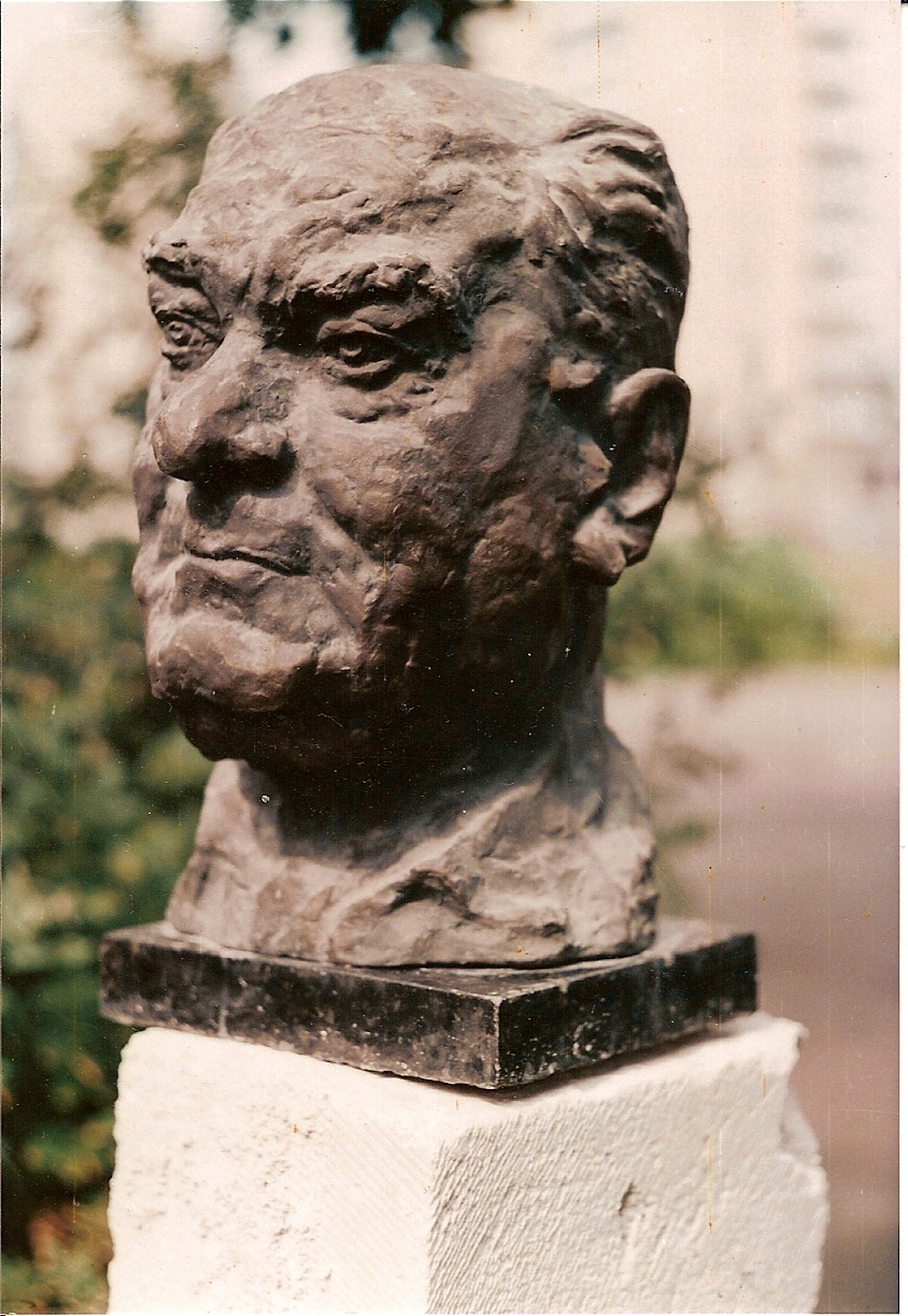 S. Spirin, 38x21x27, Bronze, 1985